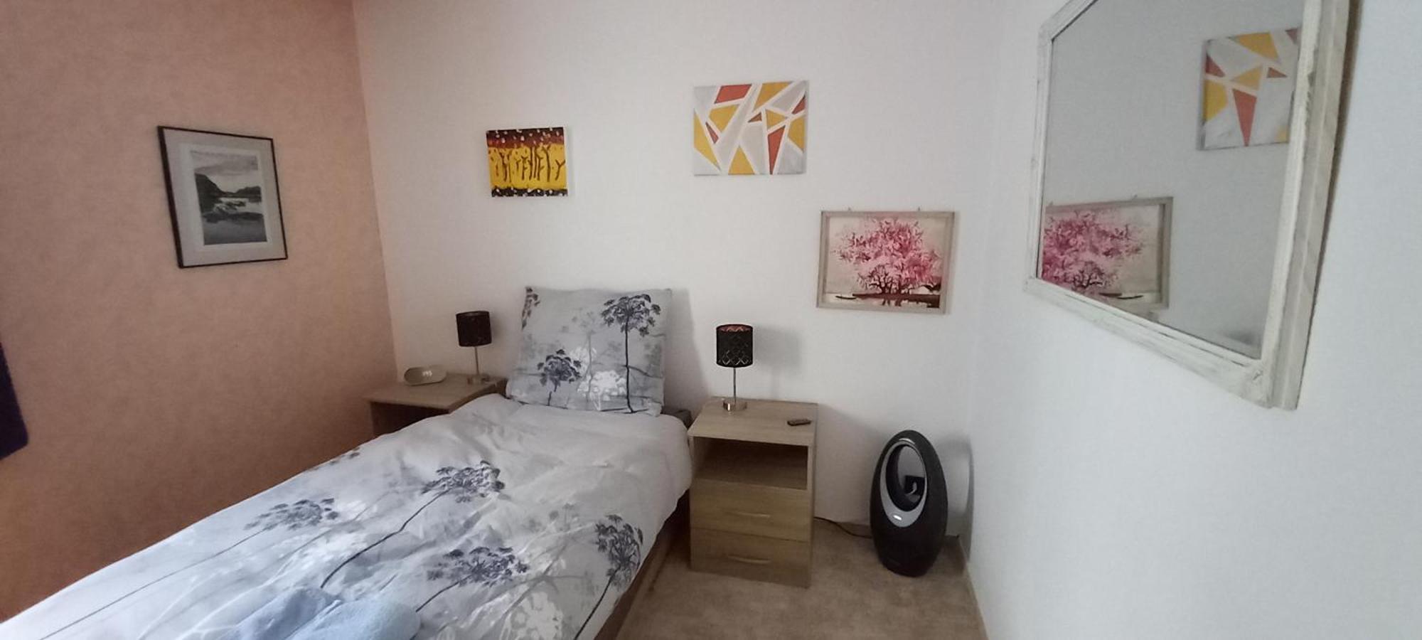 A Large Fully Furnished Private Apartment 린츠암라인 외부 사진