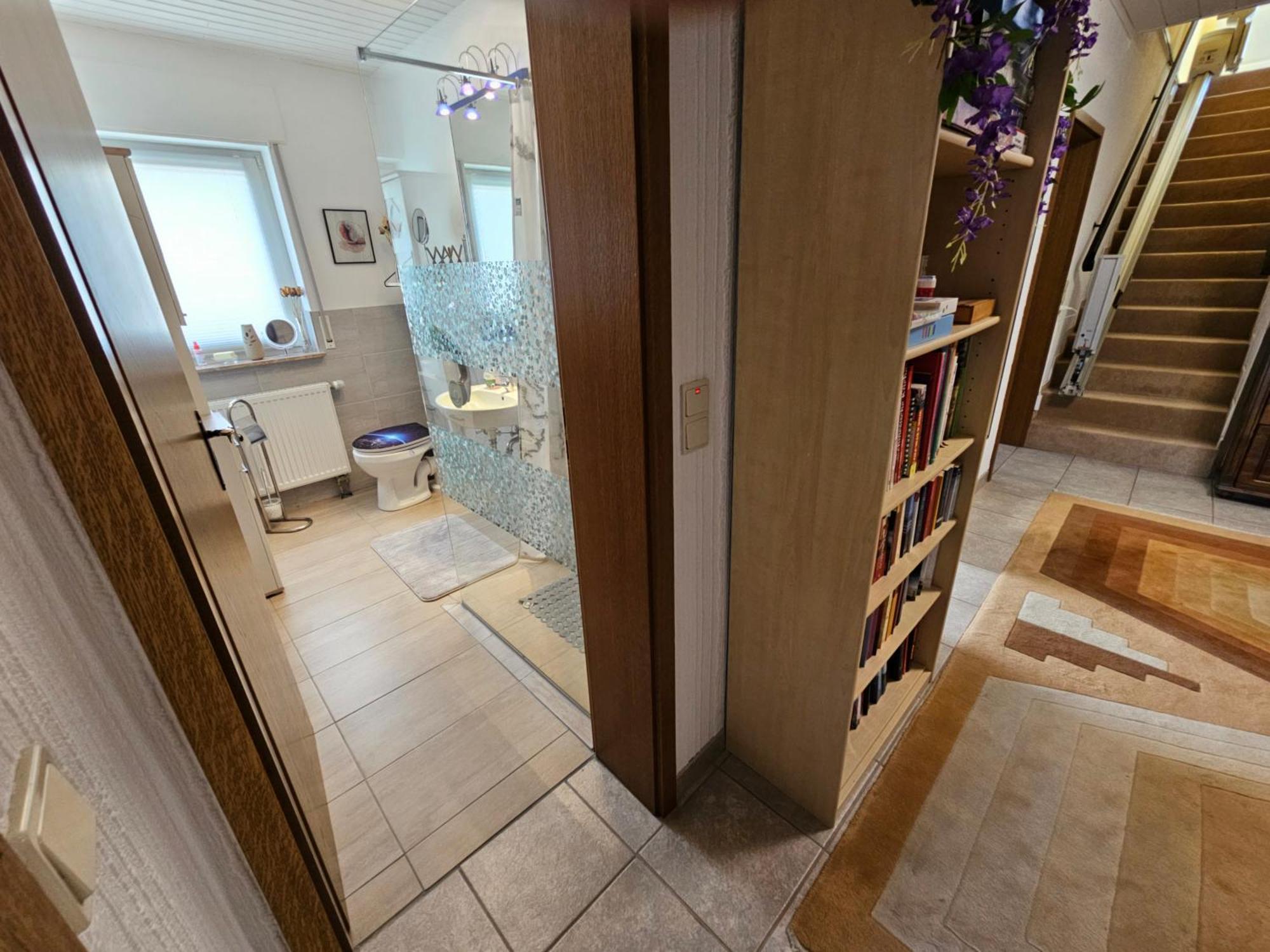 A Large Fully Furnished Private Apartment 린츠암라인 외부 사진
